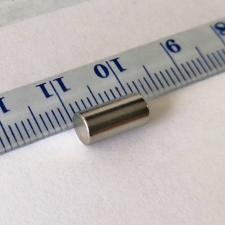 Magnet neodim cilindru cu diam.5x10 N 80 °C, VMM7-N38