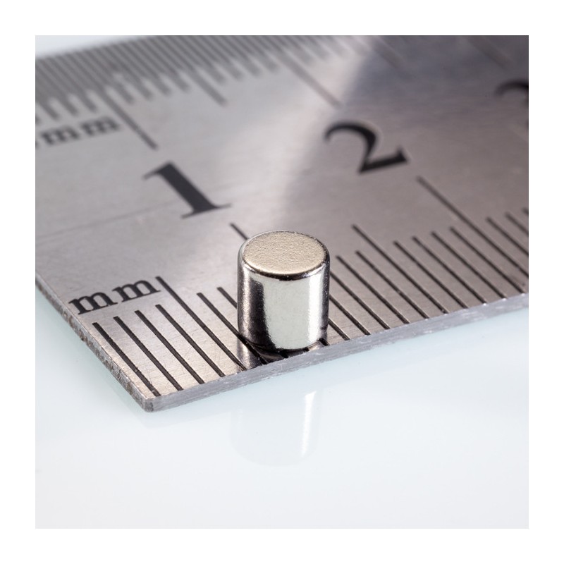 Magnet neodim cilindru cu diam.4x4 N 80 °C, VMM5-N38