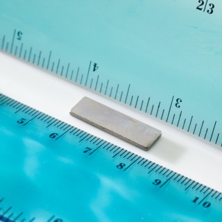 Magnet neodim bloc 24x7x1,5 P 180 °C, VMM6UH-N38UH