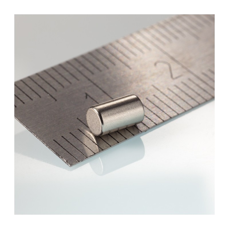 Magnet neodim cilindru cu diam.3x5 N 200 °C, VMM5EH
