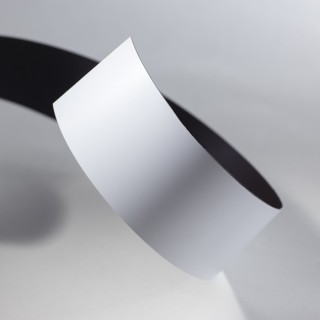 Bandă magnetică 50x0,6 mm alb