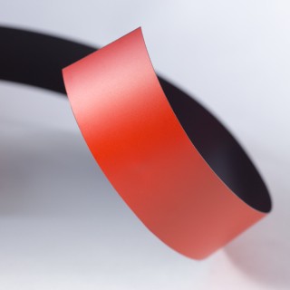 Bandă magnetică 50x0,6 mm roșie
