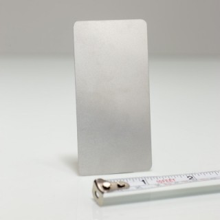 Etichetă Al pentru ecuson magnetic