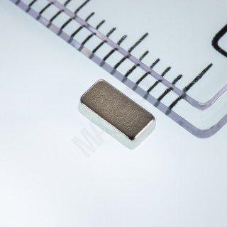 Magnet neodim bloc 5x2,5x1,5 N 120 °C, VMM65H-N44H