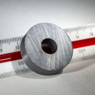 Magnet ferită inel diam.29x diam.9,5x8