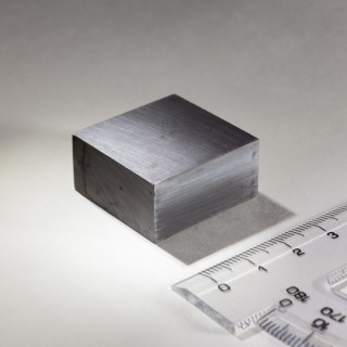 Magnet ferită bloc 30x30x15