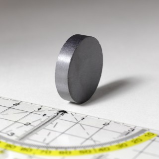 Magnet ferită cilindru diam.27x6