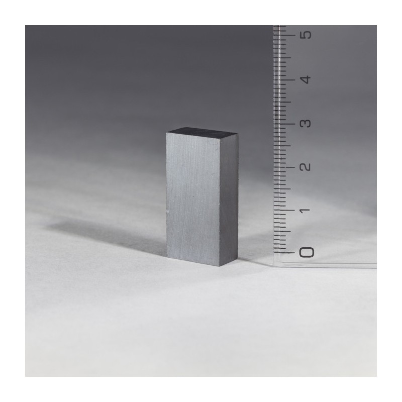 Magnet ferită bloc 30x15x8