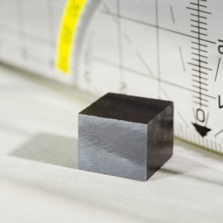 Magnet ferită bloc 12x12x10 230°C