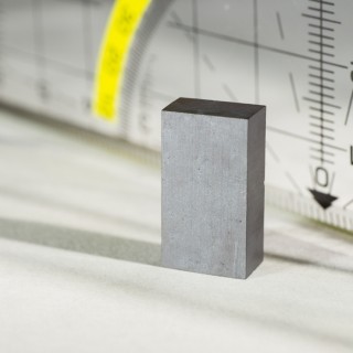 Magnet ferită bloc 18x10x6