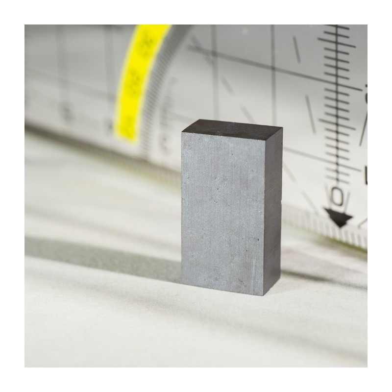 Magnet ferită bloc 18x10x6
