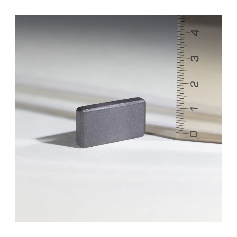 Magnet ferită bloc 28x15x5
