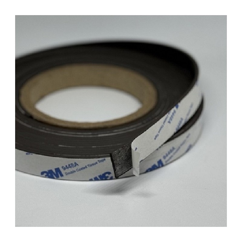 Bandă magnetică cu autoadeziv puternic 3M, 15x2 mm, 102 g/cm2, puternic anizotropic, lungime - 1 m