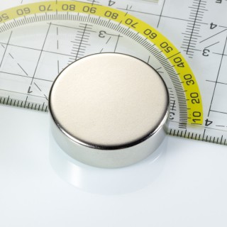 Magnet neodim cilindru cu diam.33x10 N 80 °C, VMM7-N42